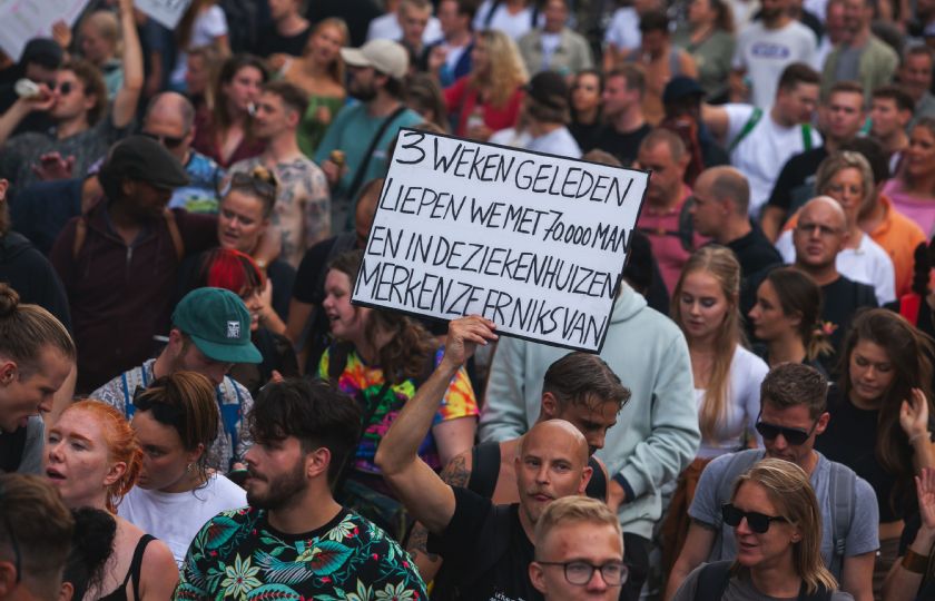 Unmute Us II: fotoverslag van tienduizenden demonstranten in Amsterdam
